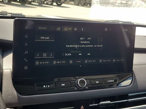 Used 2025 Mitsubishi Outlander SE FWD image 25