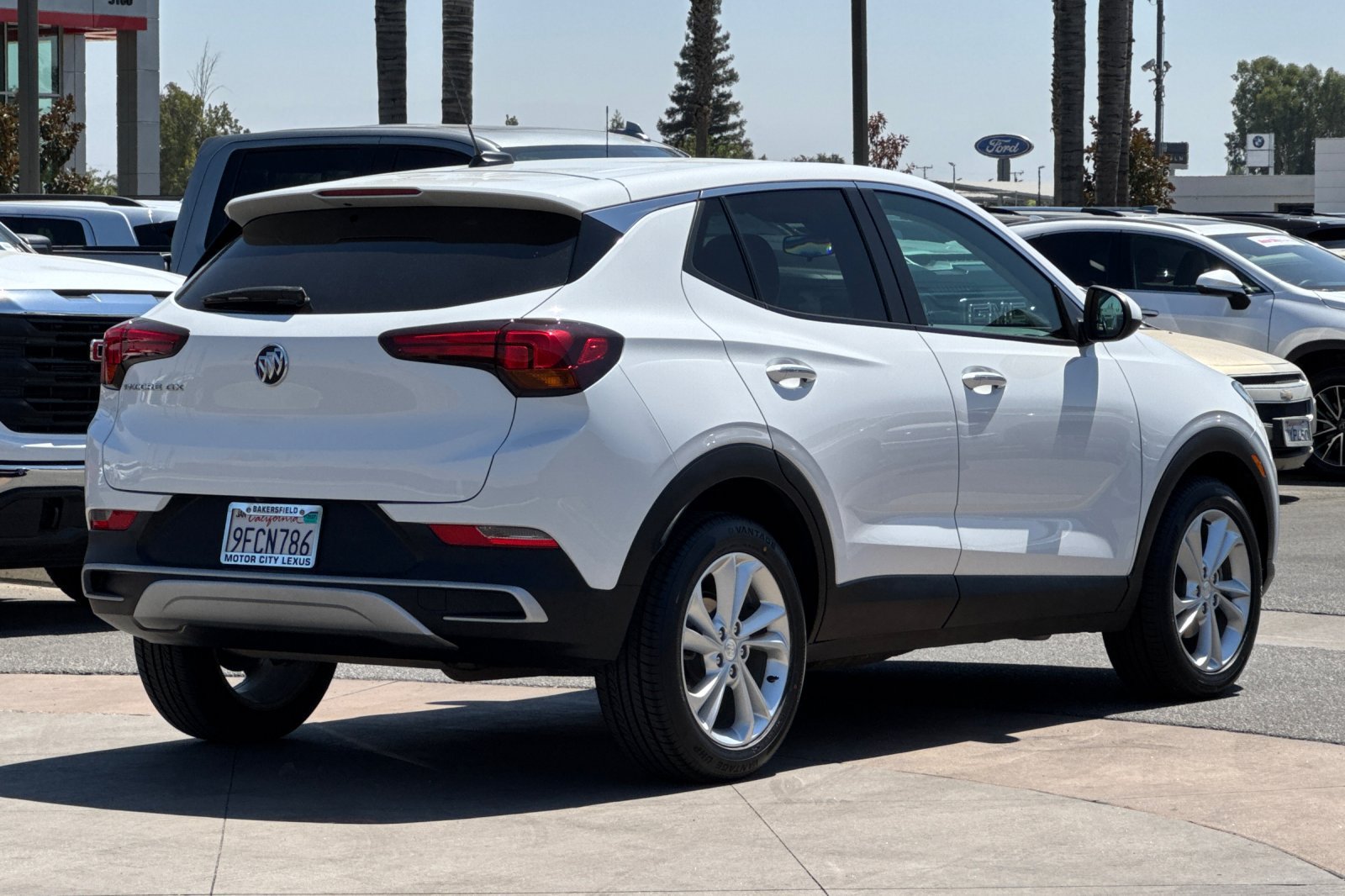 Used 2023 Buick Encore GX Preferred FWD image 4
