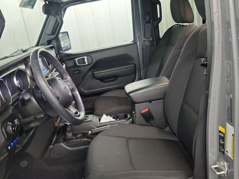 Used 2023 Jeep Wrangler Unlimited w/ Cold Weather Group image 7