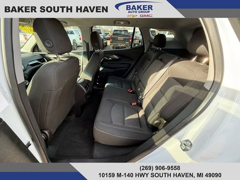 Used 2024 GMC Terrain SLE FWD image 12