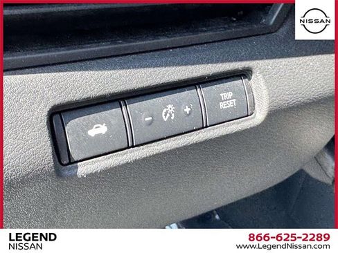 Certified 2023 Nissan Altima 2.5 SR image 17
