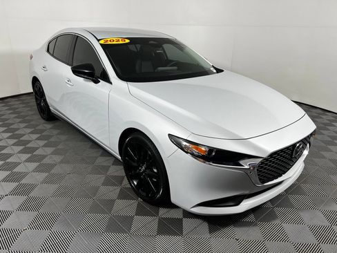 Used 2025 MAZDA MAZDA3 s FWD image 3