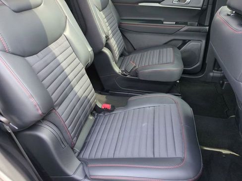 New 2026 Ford Explorer ST-Line AWD/4WD image 37