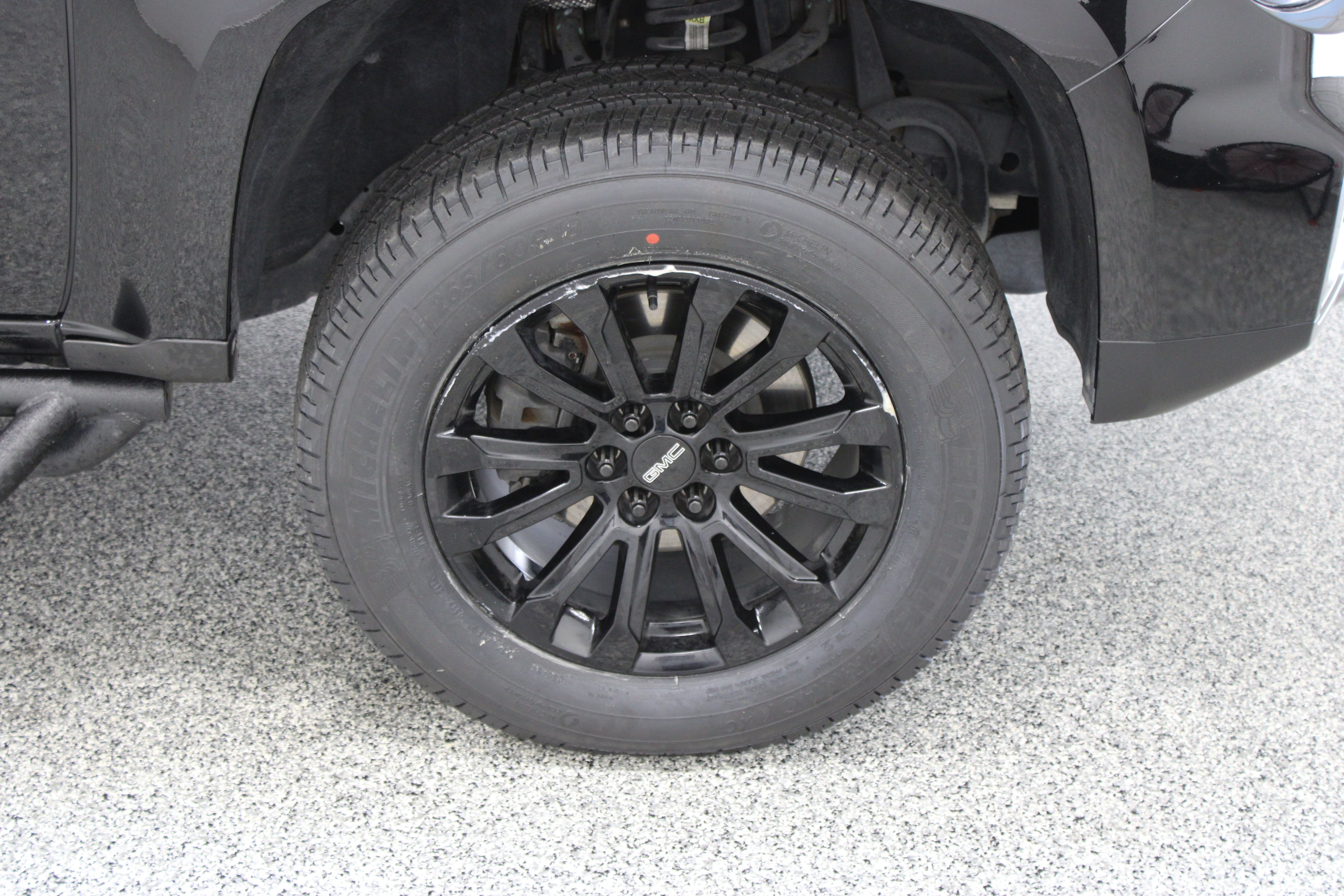 Used 2022 GMC Canyon Elevation w/ Elevation Premium Package RWD image 5