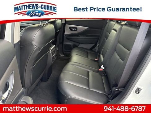Used 2024 Nissan Murano SV w/ SV Midnight Edition Package image 12