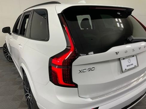 New 2026 Volvo XC90 B6 Ultra w/ Protection Package Premier image 35
