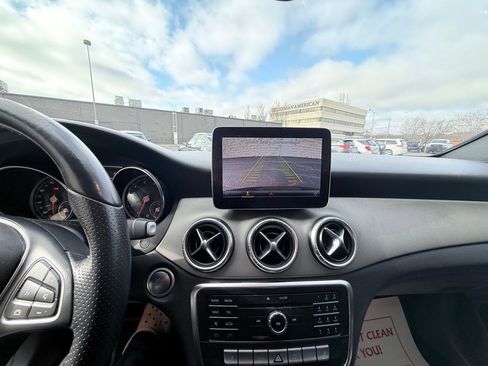 Used 2018 Mercedes-Benz CLA 250 4MATIC image 16