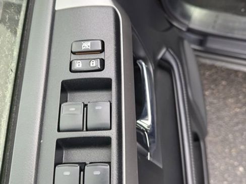 Used 2023 Toyota 4Runner SR5 image 15