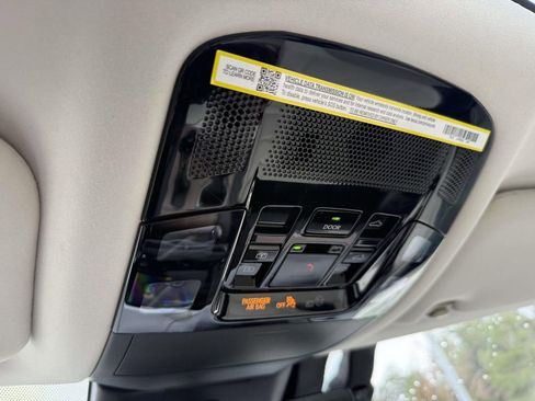 Used 2025 Lexus RX 450h Luxury w/ Convenience Package image 25