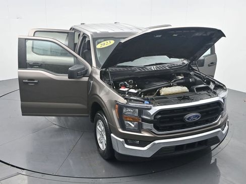 Used 2023 Ford F150 XLT image 40