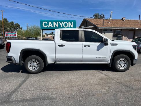 Used 2022 GMC Sierra 1500 Pro w/ Pro Value Package image 2