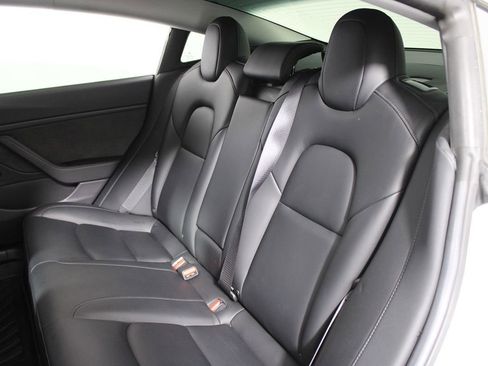 Used 2019 Tesla Model 3 Standard Range Plus image 21