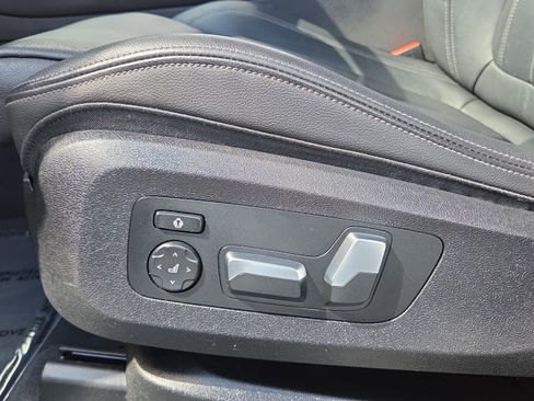 Used 2019 BMW X5 xDrive40i w/ Premium Package 2 image 42