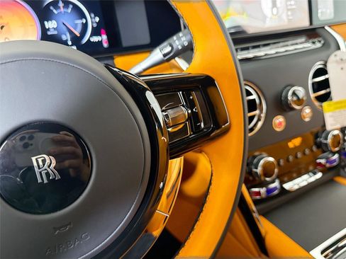 Used 2026 Rolls-Royce Cullinan image 23