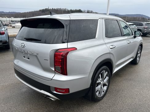 Used 2022 Hyundai Palisade SEL w/ 8P Bench Seat Package image 9