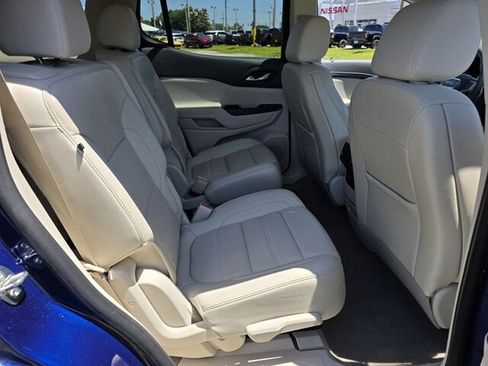 Certified 2023 GMC Acadia Denali w/ Denali Ultimate Package image 13