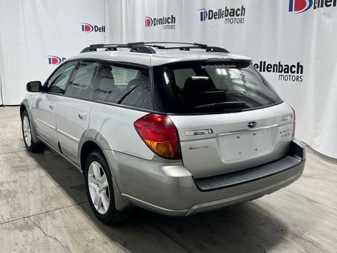 Used 2007 Subaru Outback 2.5XT Limited image 4