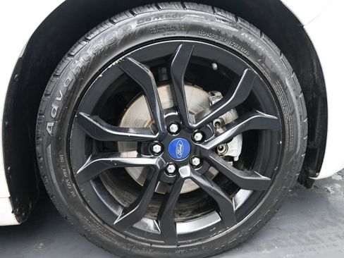 Used 2019 Ford Fusion SE w/ Equipment Group 151A image 11