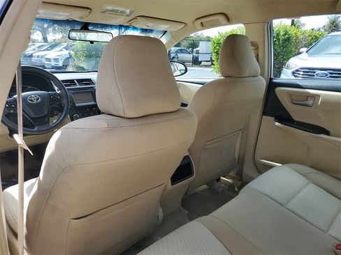 Used 2017 Toyota Camry LE image 15