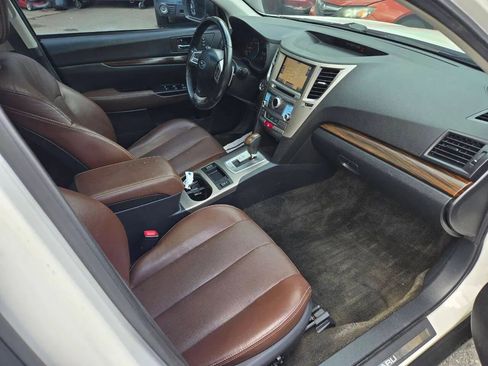 Used 2013 Subaru Outback 3.6R Limited image 4