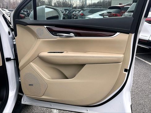 Used 2019 Cadillac XT5 Premium Luxury image 20