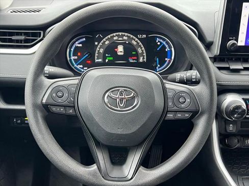 Certified 2025 Toyota RAV4 XLE image 21