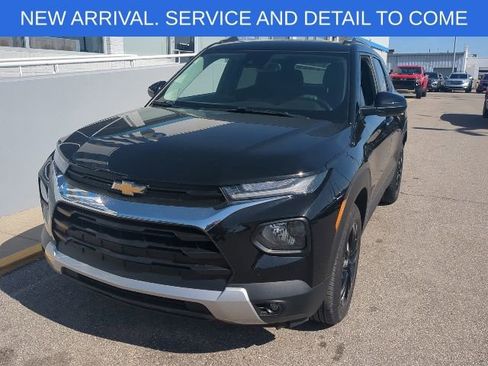Certified 2023 Chevrolet TrailBlazer LT w/ Convenience Package FWD image 1