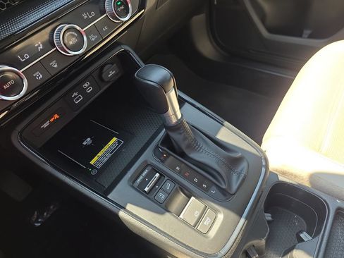 Used 2025 Honda CR-V EX-L image 16