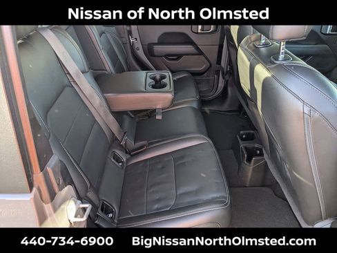 Used 2021 Jeep Gladiator Overland w/ Popular Equipment Package AWD/4WD image 26