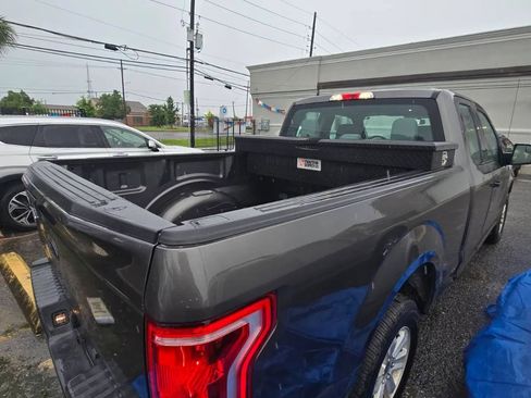 Used 2017 Ford F150 XL w/ Equipment Group 101A Mid RWD image 2
