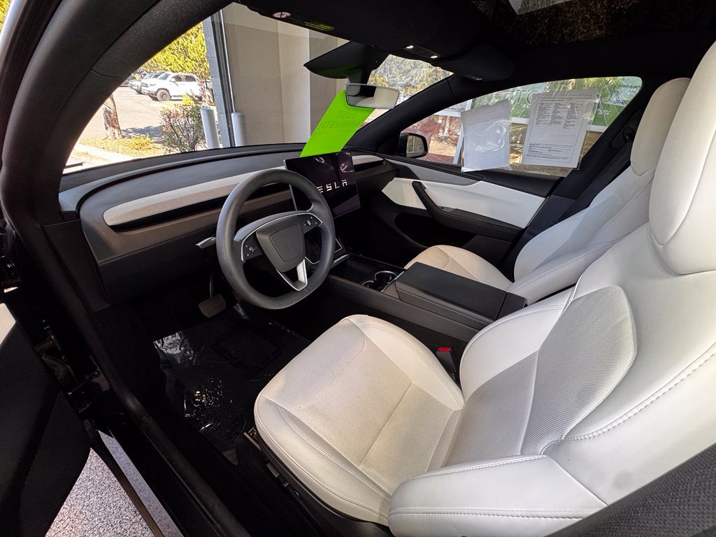 Used 2026 Tesla Model Y Long Range AWD/4WD image 14