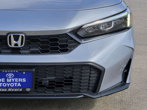 Used 2025 Honda Civic LX image 4