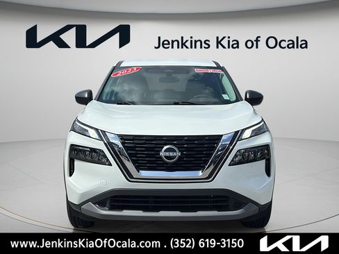 Used 2023 Nissan Rogue S FWD image 8