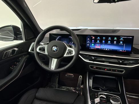 Used 2026 BMW X5 xDrive40i w/ M Sport Package AWD/4WD image 29