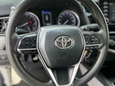 Used 2021 Toyota Camry LE image 24