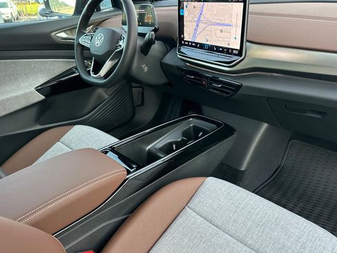 New 2025 Volkswagen ID.4 Pro AWD/4WD image 15