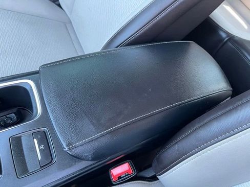 Used 2019 Ford Fusion SE w/ Equipment Group 151A FWD image 20