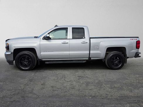 Used 2017 Chevrolet Silverado 1500 LT w/ All Star Edition AWD/4WD image 6