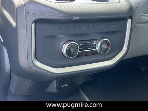 New 2026 Ford Expedition Max Platinum w/ Driver's Package image 16