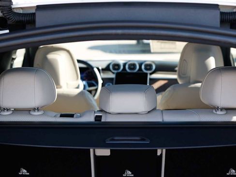 Used 2026 Mercedes-Benz GLC 300 GLC 300 image 35