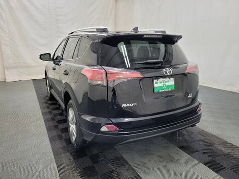 Used 2016 Toyota RAV4 LE AWD/4WD image 5