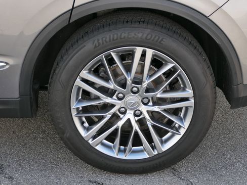 Used 2023 Acura MDX SH-AWD w/ Advance Package image 10