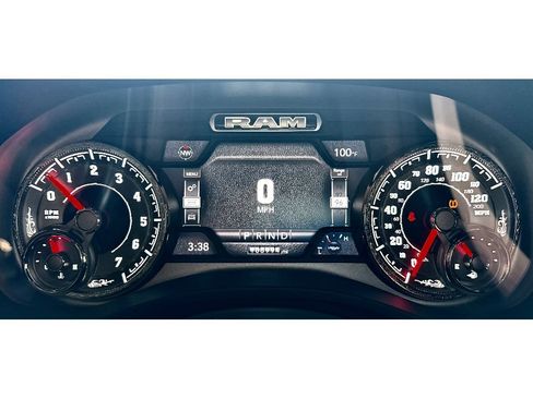 Used 2019 RAM 1500 Limited AWD/4WD image 16