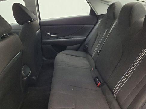 Used 2023 Hyundai Elantra SEL FWD image 18