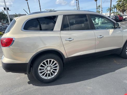 Used 2008 Buick Enclave CXL w/ Entertainment Package #1 image 22