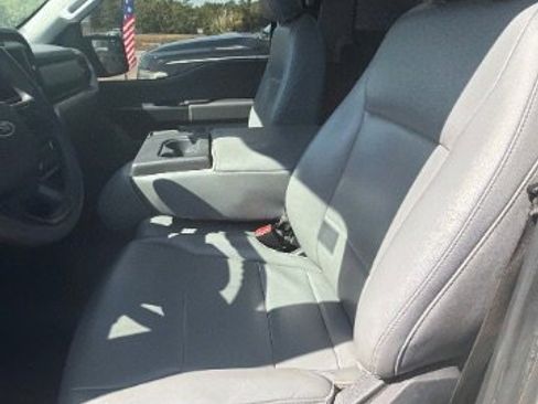 Used 2021 Ford F150 XL w/ Equipment Group 101A High RWD image 4