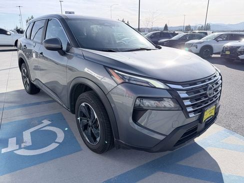 Certified 2024 Nissan Rogue SV image 3