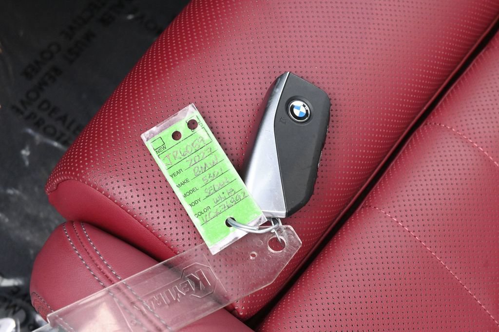 Used 2027 BMW 530i RWD image 21