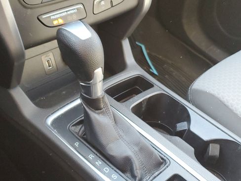 Used 2017 Ford Escape SE w/ Equipment Group 201A image 24