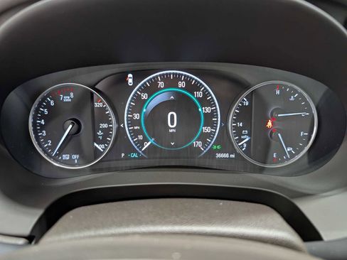 Used 2017 Buick LaCrosse Preferred image 23